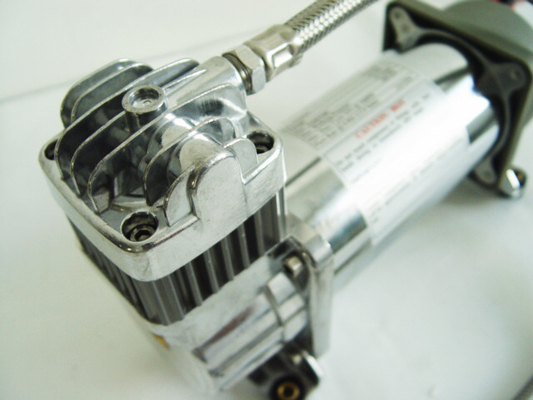 Sprężarka zawieszenia pneumatycznego z chromowaną poduszką powietrzną 150 psi 2,18CFM, sprężarka samochodowa 12v