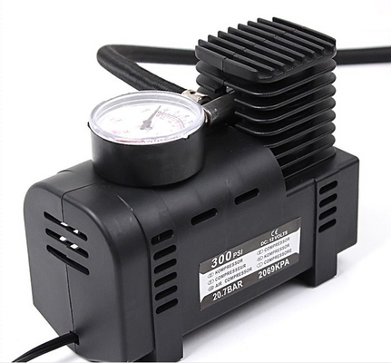 Waga 0,8 kg Przenośna pompa powietrza do samochodu DC 12 V 250 psi Ciśnienie z zegarkiem